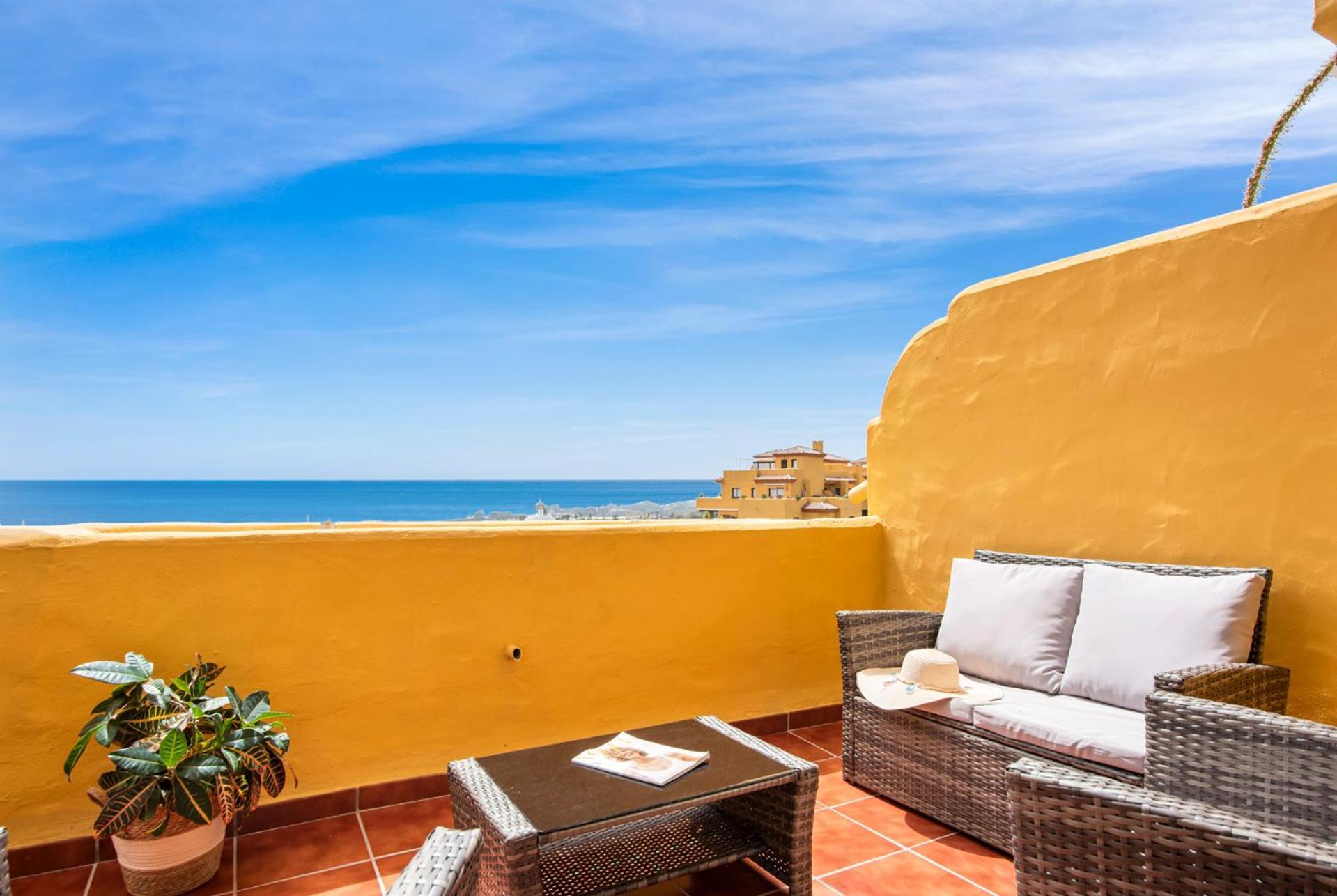 Sky And Sea Estepona Penthouse Dış mekan fotoğraf