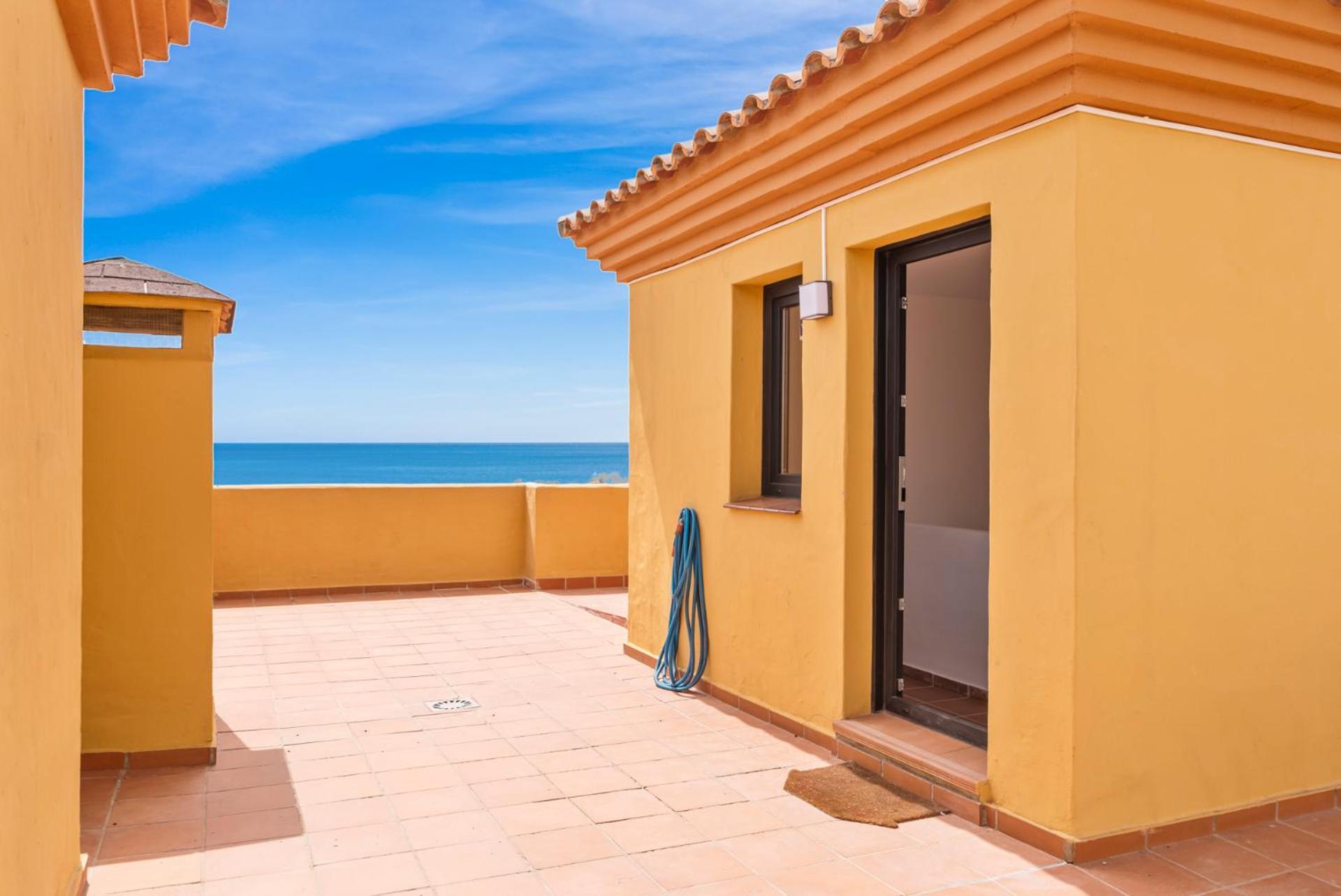 Sky And Sea Estepona Penthouse Dış mekan fotoğraf